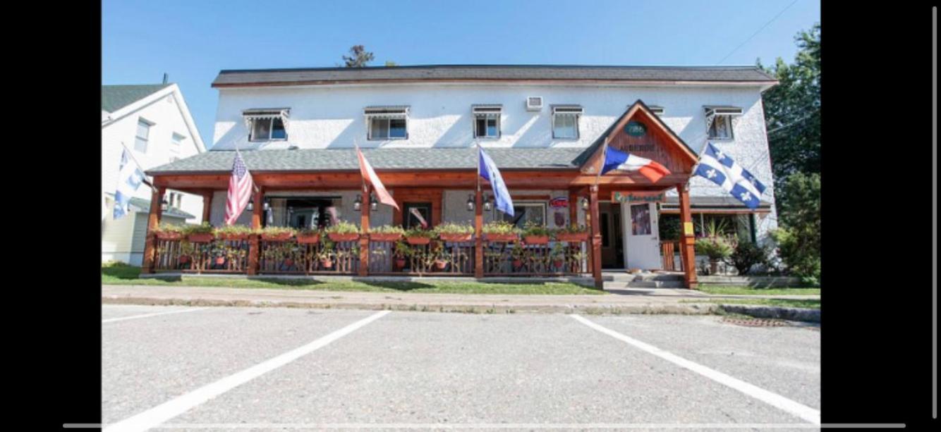 Auberge Restaurant Du Monde Nominingue Eksteriør bilde